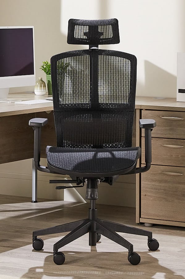 alto mesh manager chair