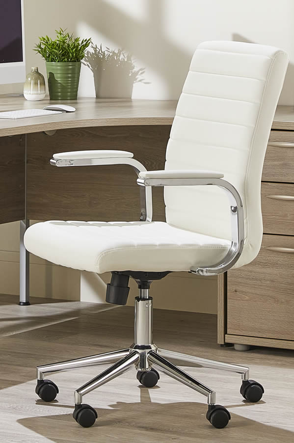 White leather office chair best sale with arms