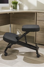 https://www.chairoffice.co.uk/media/18024/kneeling-stool-1.jpg?width=180