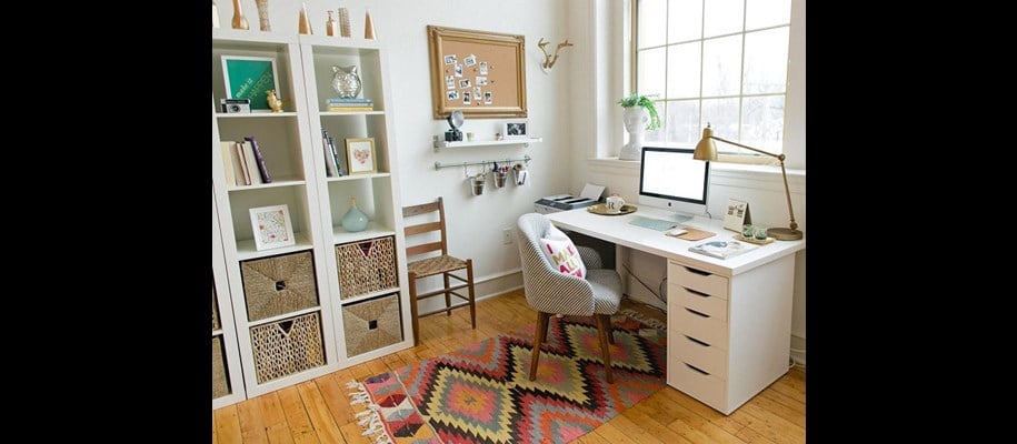 15 Ways To Uniquely Decorate Your Office Desk